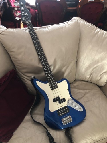 Squier jaguar bass guitar - squier,