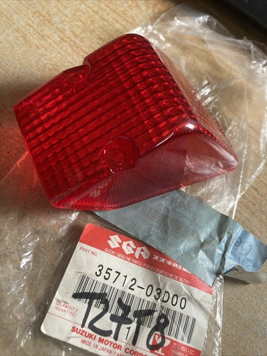 Suzuki 35712 03d00 red rear - 35712-03d00,