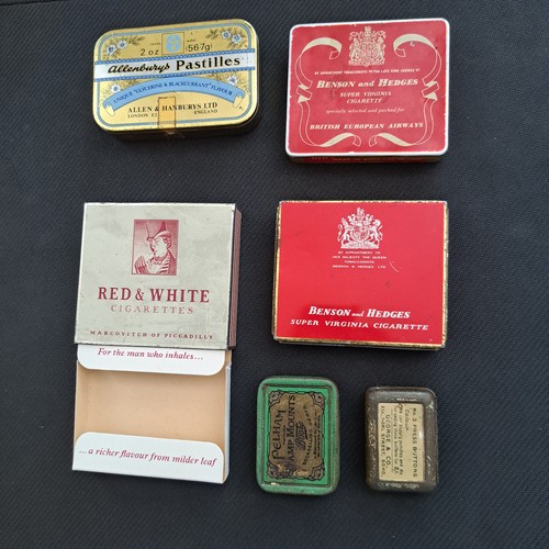 Assorted vintage tins