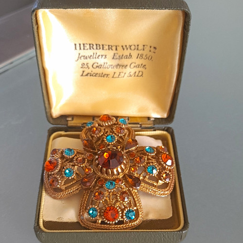 1960s sphinx 9256 gold - gold, tone