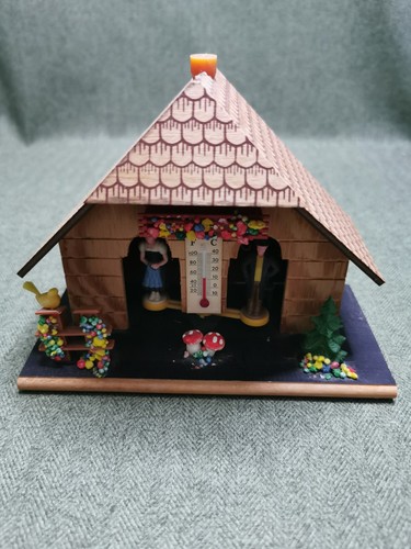 Vtg weather house - ,