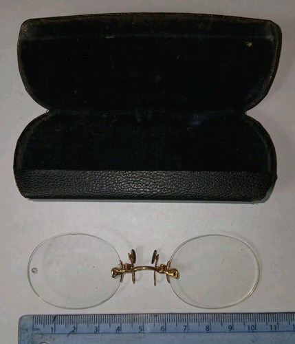 Antique pince nez case - antique, in