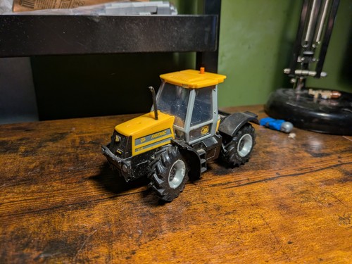 Britains scale jcb - 1:32,
