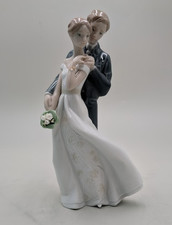 Lladro bride and groom wedding figurine - "Everlasting Love" - NEW - Porcelain