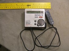 SONY MINI DISC, MD WALKMAN DIGITAL RECORDING MZ-R70, WORKING WITH ONE DISC.