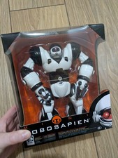 Robosapien mini robot walks - robosapien,