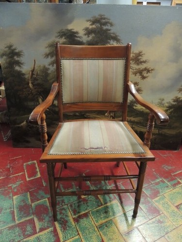 Prestigious early 1900s desk - early,