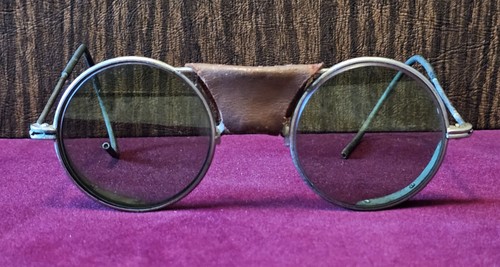 Antique american optical o - antique,