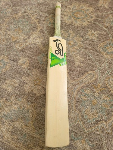Kookaburra junior cricket - junior,