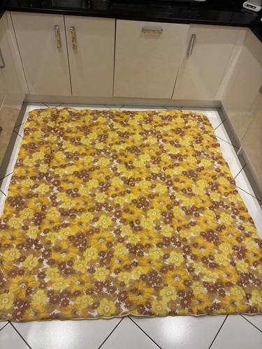 Vintage 70s gold yellow floral - 70s,