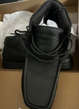 Black Mckenzie size uk 3
