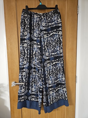 Wide leg blue pattern - wide,