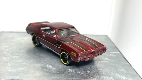 Hot wheels pontiac gto - hot,