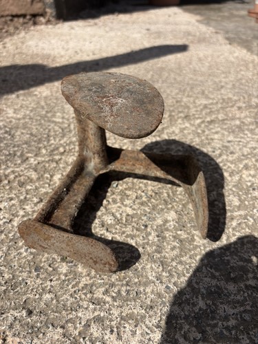 Antique cast iron cobblers - antique,