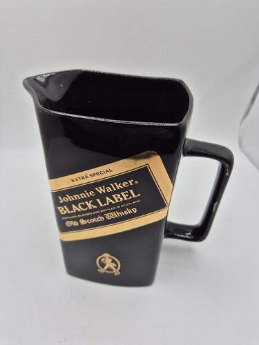 Johnnie walker black - johnnie, label