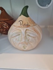 Pickled Onion Face Pot Lidded