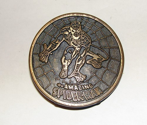 1975 amazing spider - amazing, round