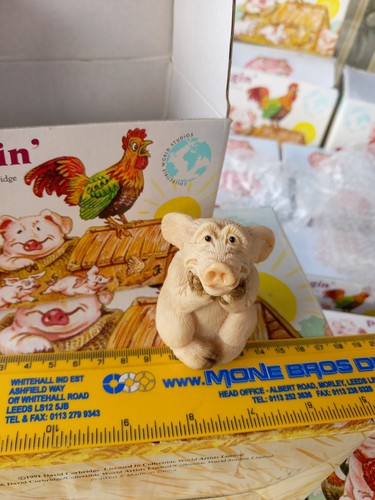 Piggin fed 1995 by - -,