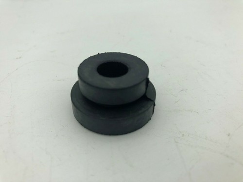 Radiator lower mounting rubber - lower,