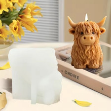 Highland Cow Silicone Candle