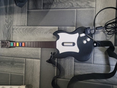 Guitar hero red - hero, gibson
