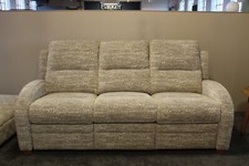PARKER KNOLL CHARLESTON/BROOKFIELD ELECTRIC 3 SEATER SOFA IN MADDOX OLIVE FABRIC