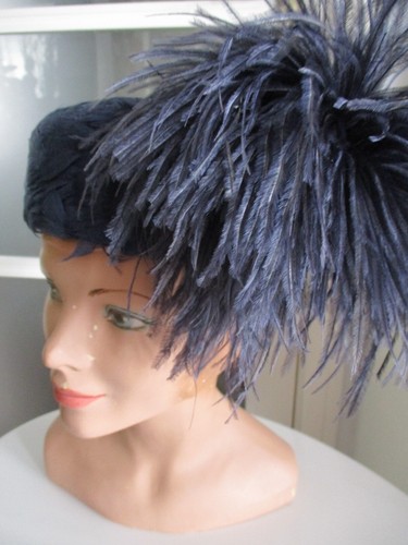 Beautiful vintage feather hat - beautiful,