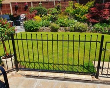 HIGH QUALITY - MODERN METAL RAILINGS WITH BALL TOPS - POWDER COATED WROUGHT IRON
