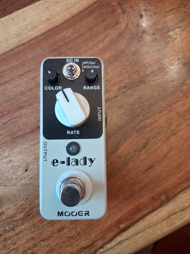 Mooer lady guitar effects - e-lady,