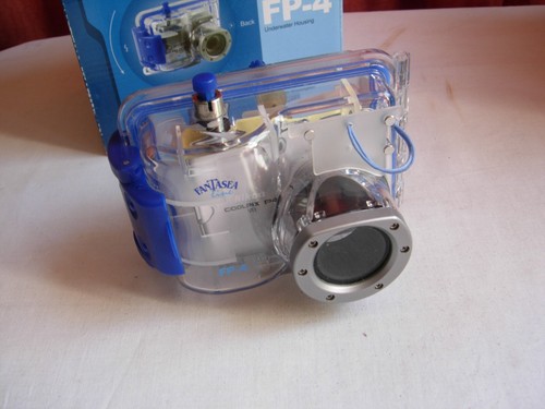 Underwater housing for - , nikon