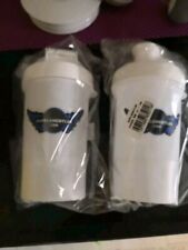 protein 7 Protein Mixer Shaker Cup, 600ml - Neon Blue