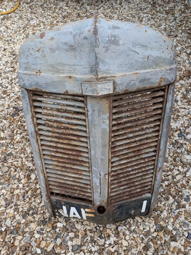 Vintage ferguson tractor - te, 20