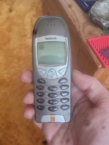 Nokia 6210 mobile phone - phone, grey