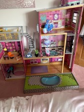 Super KidKraft Dolls House with pool & accesories Collection Sandbach Area 65833