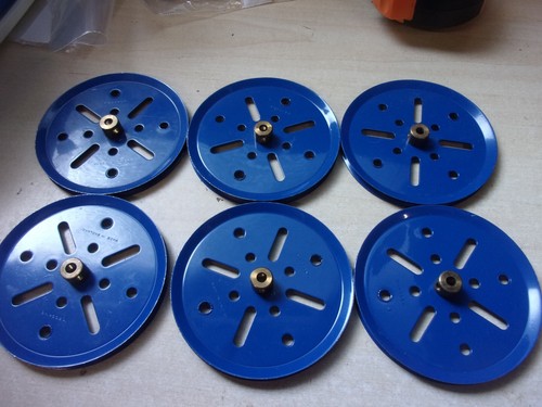 Meccano blue pulleys - meccano,