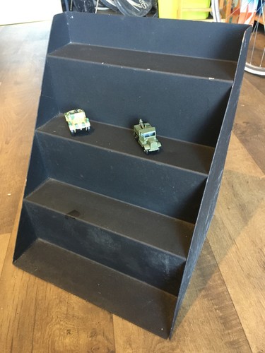 Metal display stand for