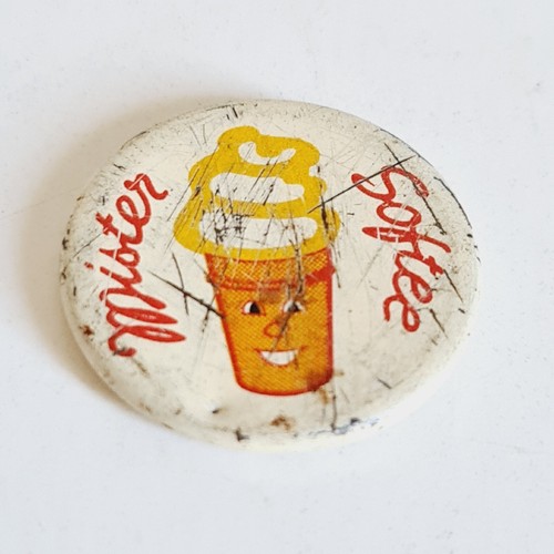 Vintage mister softee pin - softee,