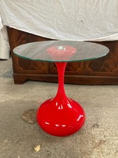 Vintage Pop Art Style Round