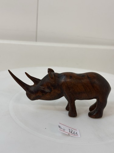 Small wooden hand carved - small, treen