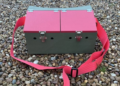 Double bow back painted - bow, ferret