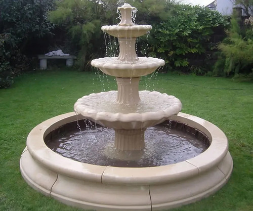 Tiered barcelona medium - tiered,