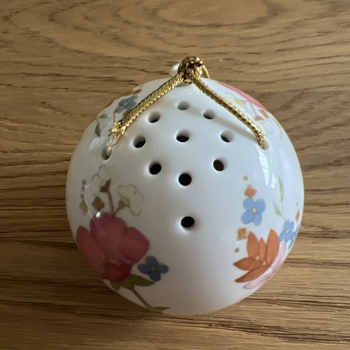 Wedgwood meadow sweet bone - wedgwood,