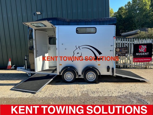 Hire this trailer cheval - this,