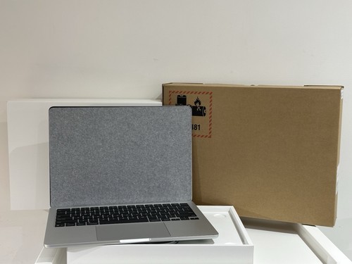 Apple macbook air - 13.6", m4