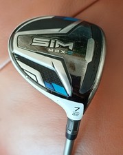 TAYLORMADE SIM MAX D, 7 WOOD, RH,22° DEGREE LOFT, MEDIUM FLEX, GRIP 9/10, 