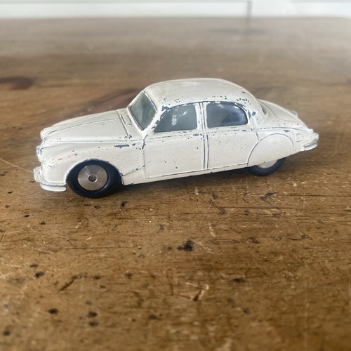 Corgi toys 208 jaguar 4 - corgi,
