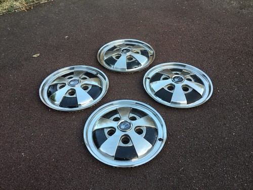 Rover 3500s wheel trims - wheel,