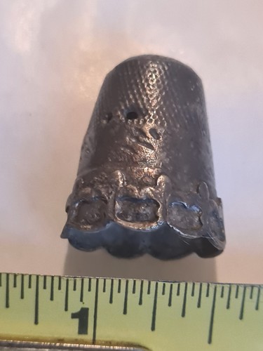 Victorian silver thimble - silver,