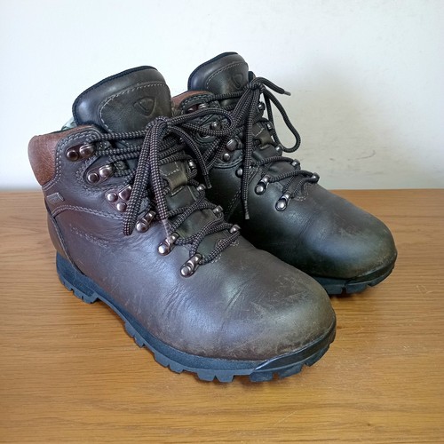 Brasher walking hiking - brasher,