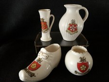Crested China x 4 all with